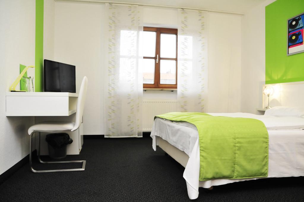 Hotel Zum Brunnen Friedberg  Εξωτερικό φωτογραφία