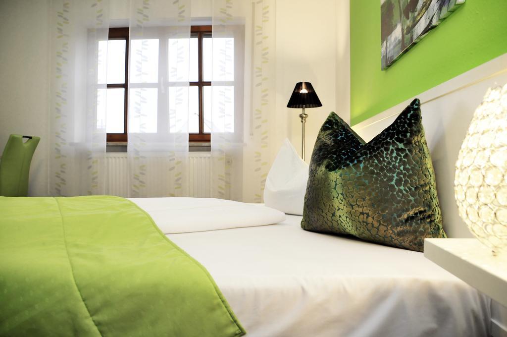 Hotel Zum Brunnen Friedberg  Εξωτερικό φωτογραφία