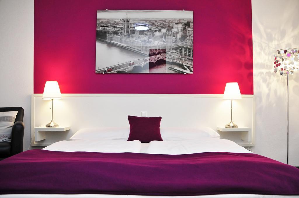 Hotel Zum Brunnen Friedberg  Εξωτερικό φωτογραφία